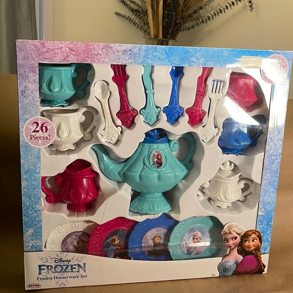 Disney Toys Disney Frozen Dinnerware Set For Kids 3 Poshmark